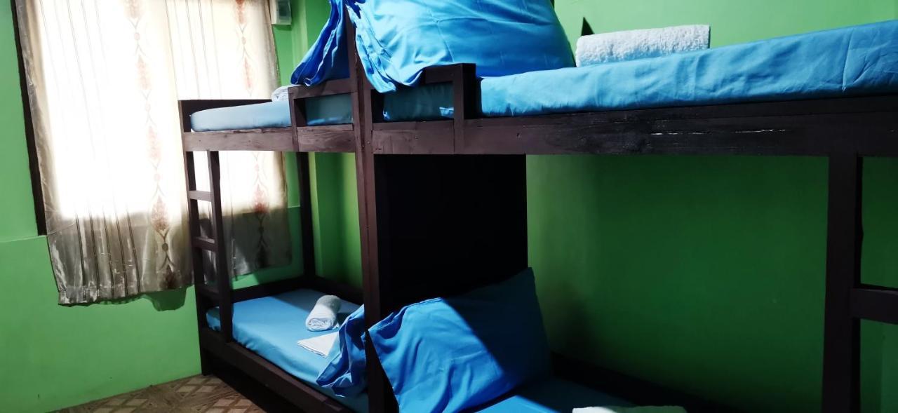 סיקיהור In-N-Out Hostel מראה חיצוני תמונה