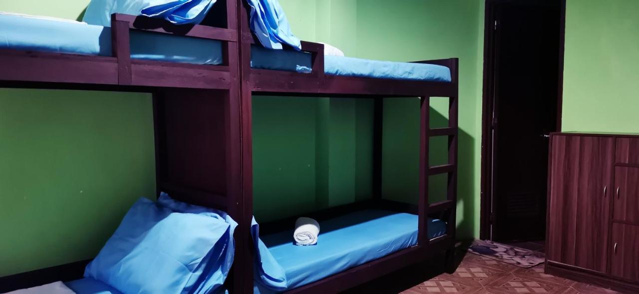 סיקיהור In-N-Out Hostel מראה חיצוני תמונה