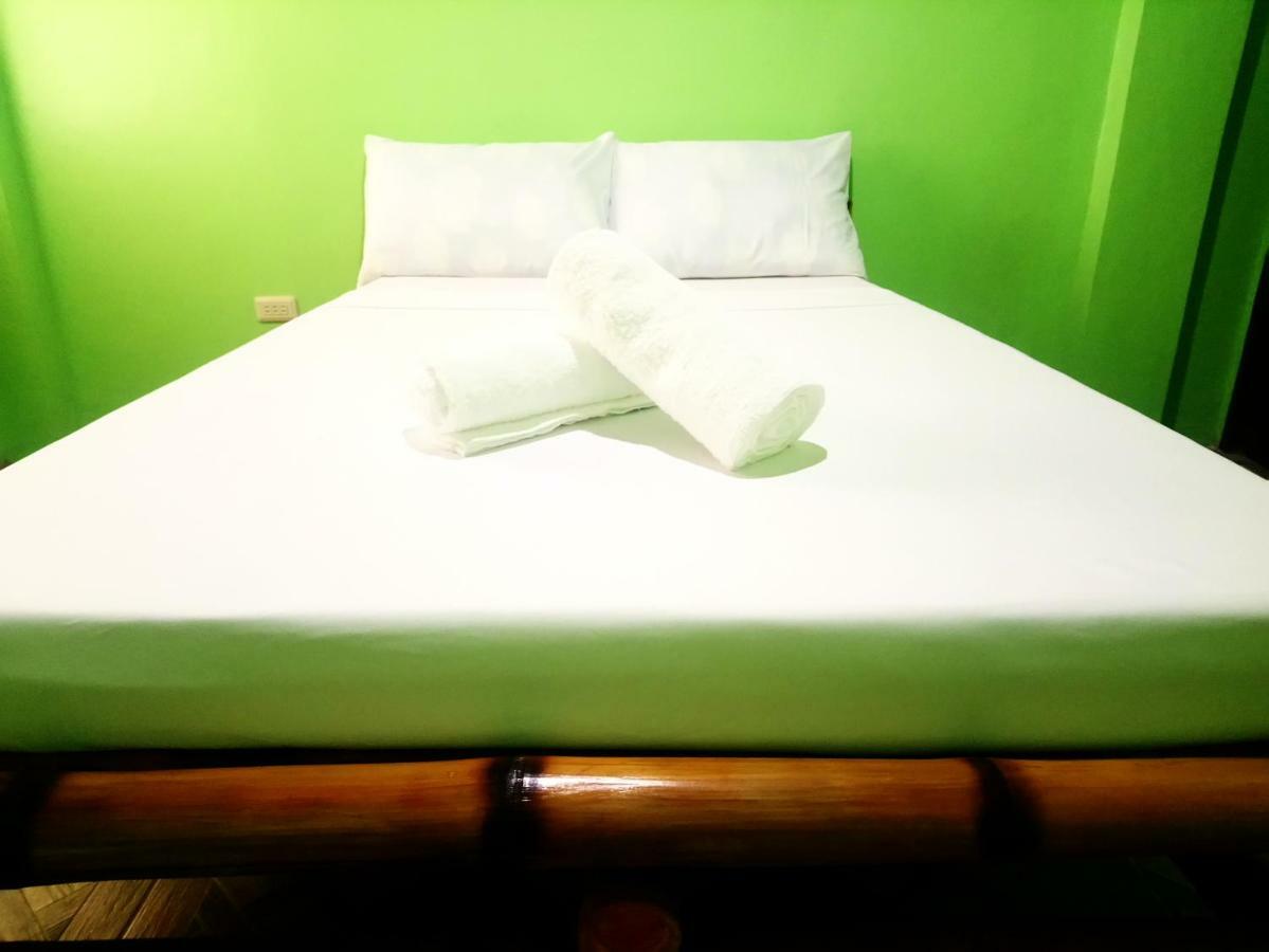 סיקיהור In-N-Out Hostel מראה חיצוני תמונה