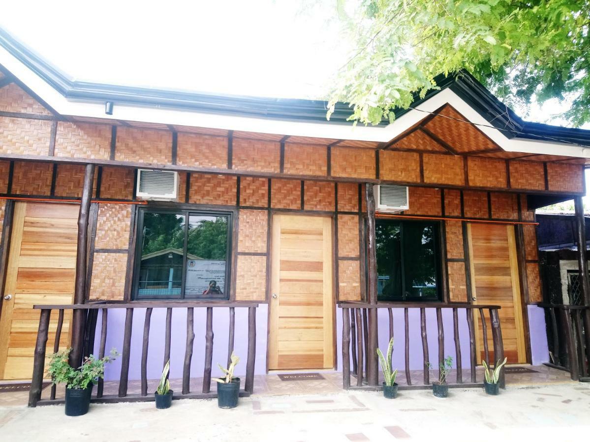 סיקיהור In-N-Out Hostel מראה חיצוני תמונה